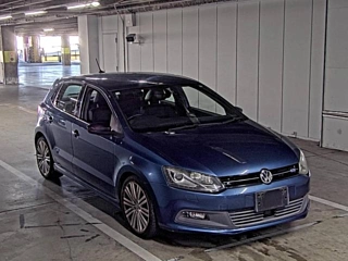 VOLKSWAGEN POLO 2016