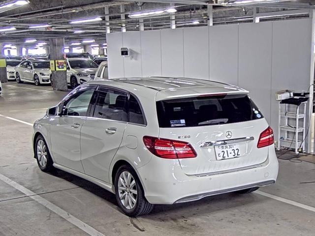 MERCEDES BENZ B CLASS 2015
