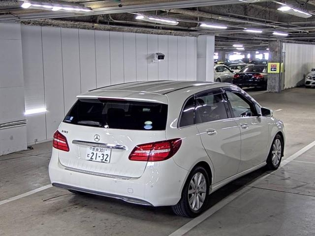 MERCEDES BENZ B CLASS 2015