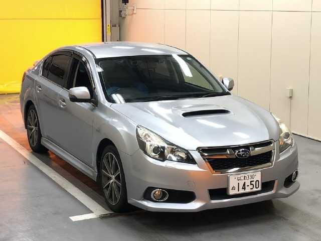 SUBARU LEGACY B4 2013