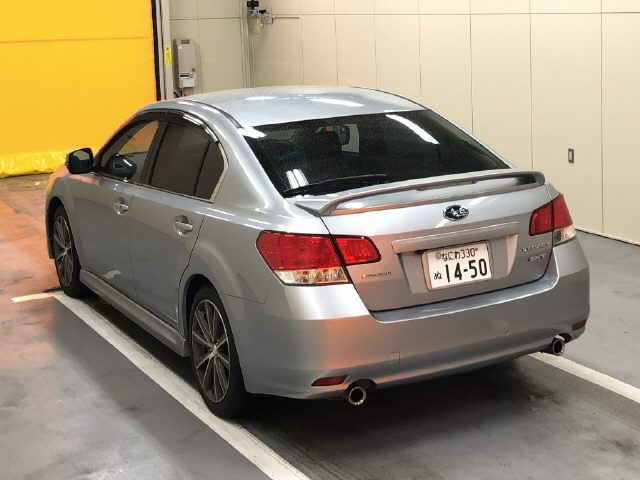 SUBARU LEGACY B4 2013
