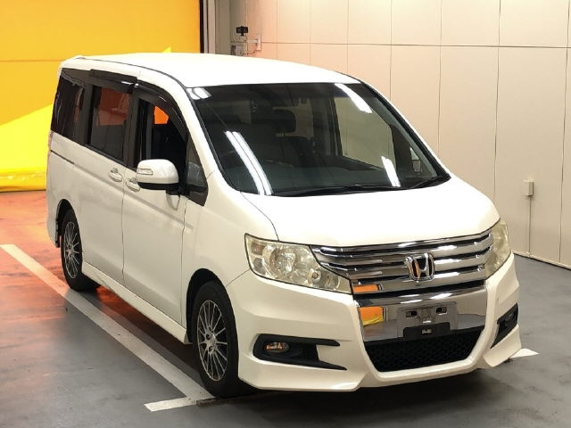 HONDA STEP WAGON 2010