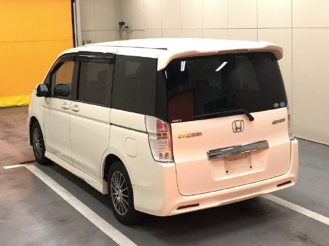 HONDA STEP WAGON 2010
