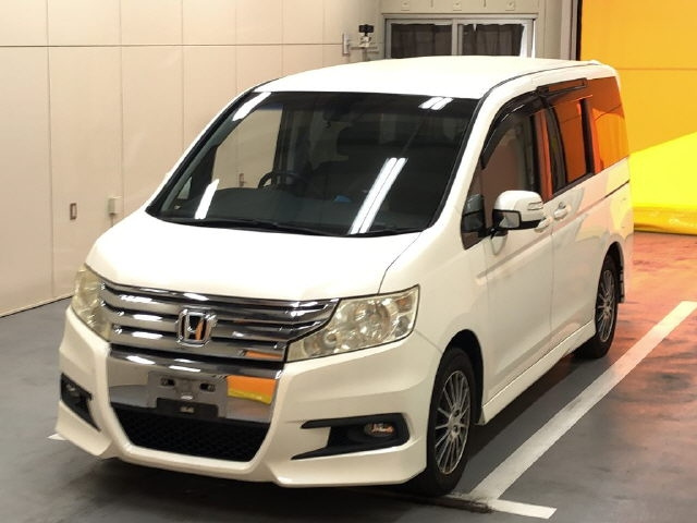 HONDA STEP WAGON 2010