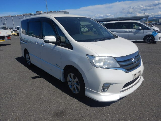 NISSAN SERENA 2014