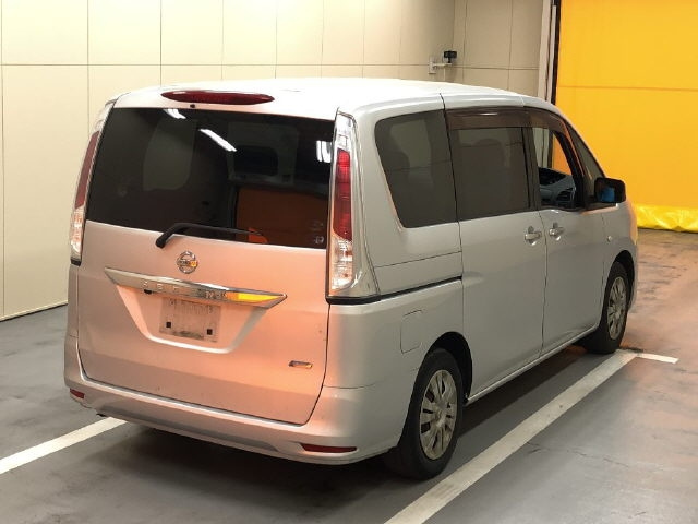 NISSAN SERENA 2011