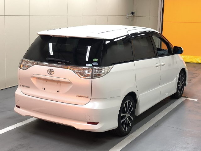 TOYOTA ESTIMA 2012