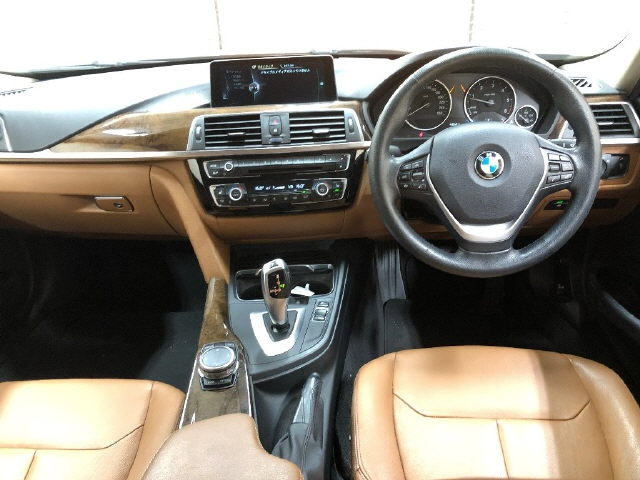 BMW 3 SERIES 2016