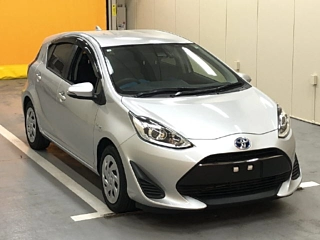 TOYOTA AQUA 2018