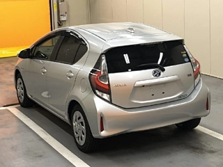 TOYOTA AQUA 2018