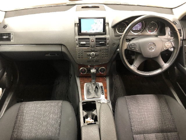 MERCEDES BENZ C CLASS 2010