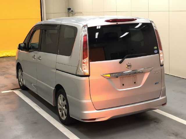 NISSAN SERENA 2012