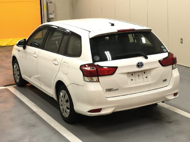 TOYOTA COROLLA FIELDER 2017