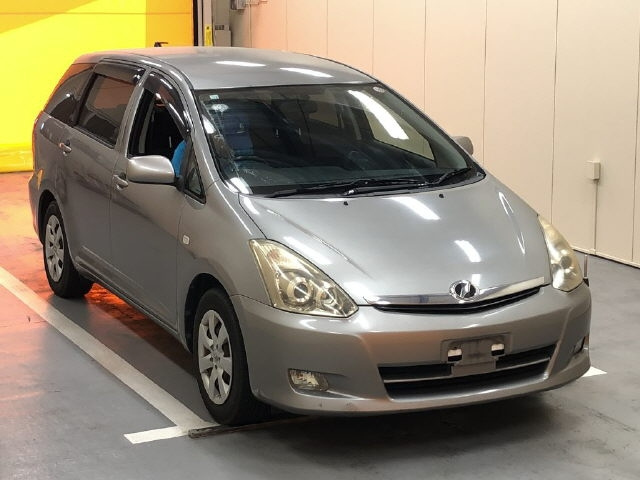 TOYOTA WISH 2008