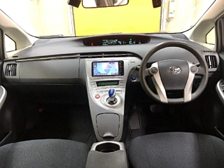 TOYOTA PRIUS 2014