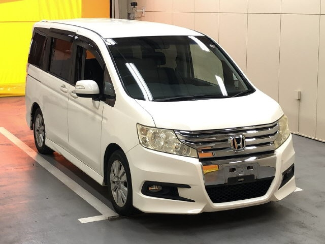 HONDA STEP WAGON 2010