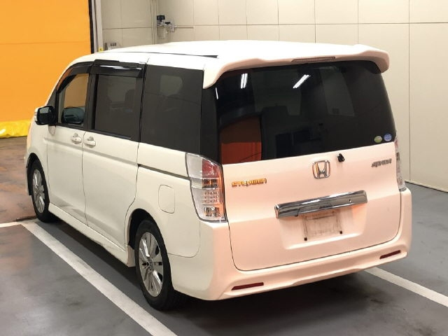 HONDA STEP WAGON 2010