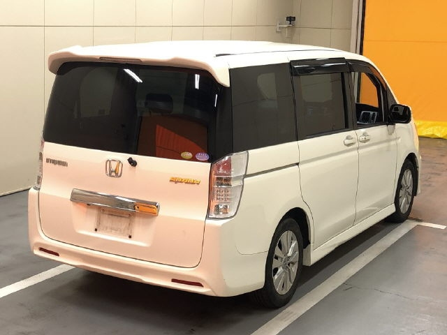 HONDA STEP WAGON 2010