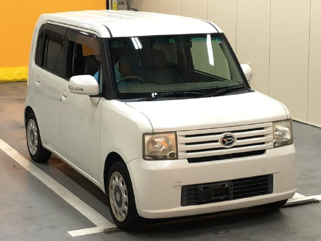 DAIHATSU MOVE CONTE 2010