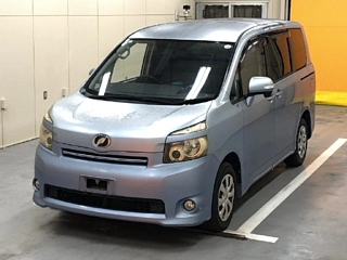 TOYOTA VOXY 2008