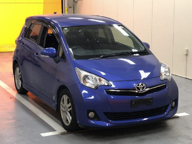 TOYOTA RACTIS 2014
