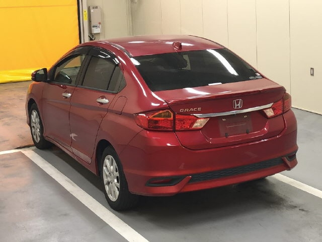 HONDA GRACE 2018