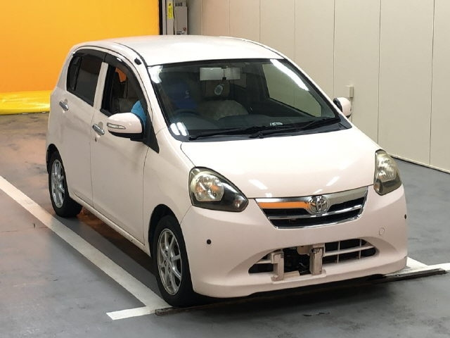 TOYOTA PIXIS EPOCH 2012