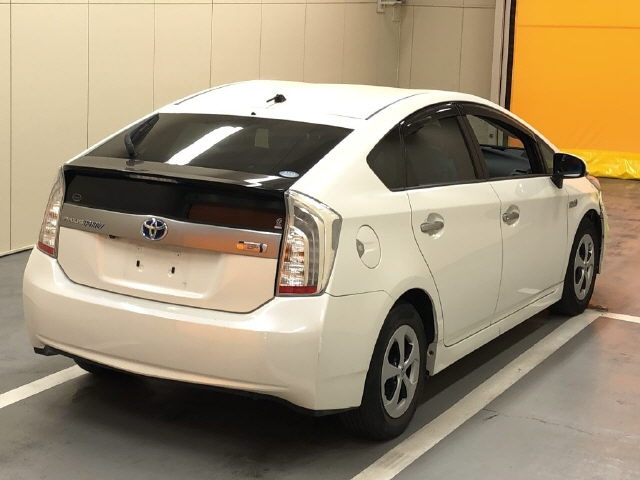 TOYOTA PRIUS PHV 2013