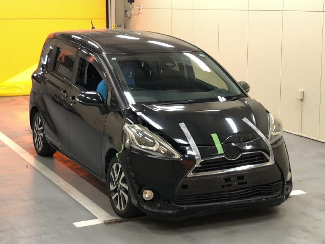 TOYOTA SIENTA 2015