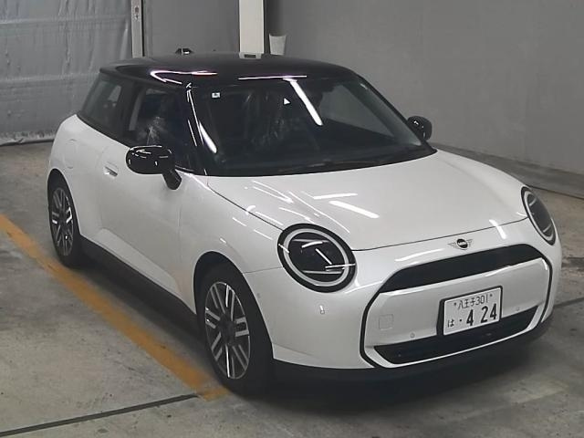 BMW MINI 2024