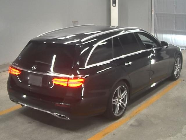 MERCEDES BENZ E CLASS WAGON 2017