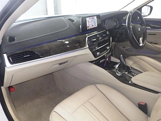 BMW 5 SERIES 2018