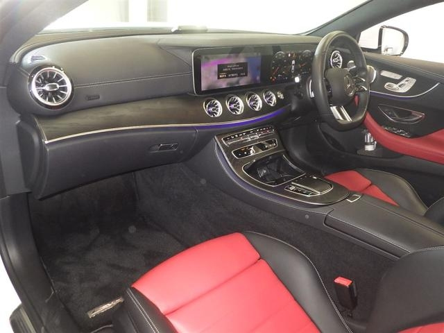 MERCEDES BENZ E CLASS 2022