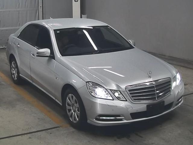 MERCEDES BENZ E CLASS 2010