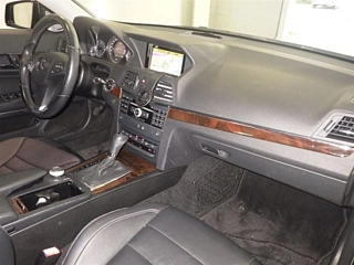 MERCEDES BENZ E CLASS 2010