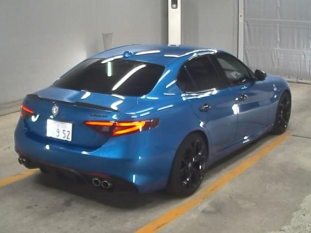 ALFAROMEO GIULIA 2017