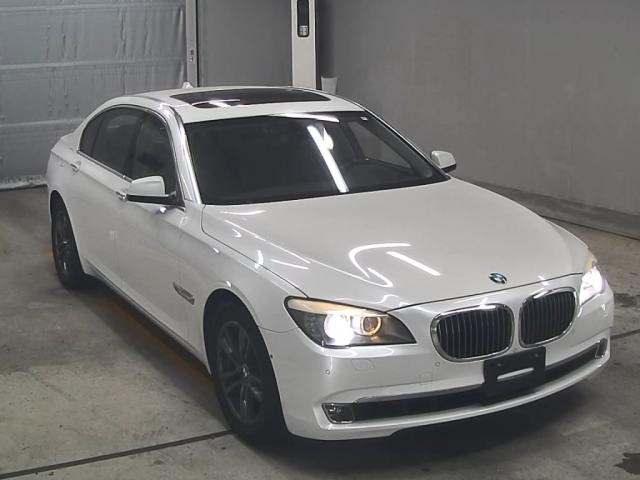 BMW 7 SERIES 2011
