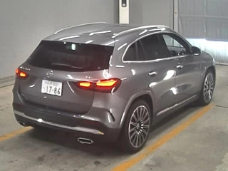 MERCEDES BENZ GLA CLASS 2023