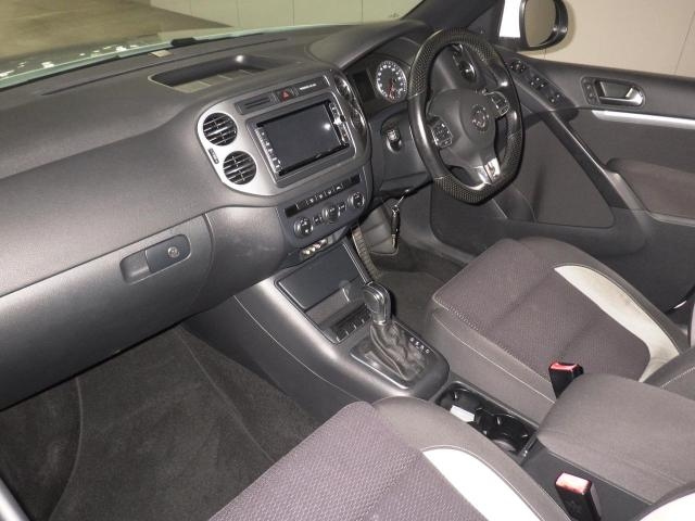 VOLKSWAGEN TIGUAN 2016