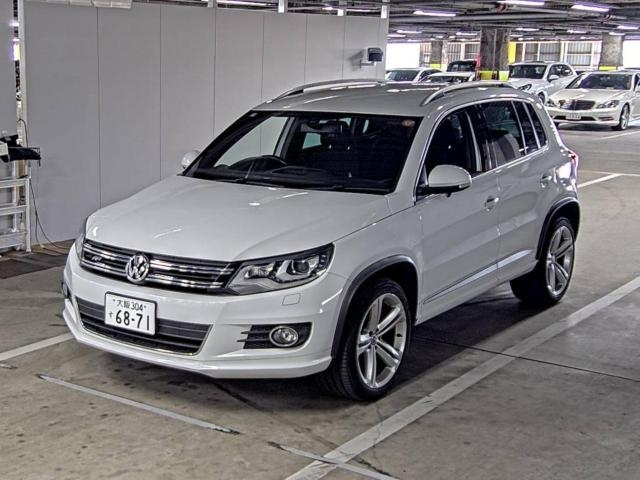 VOLKSWAGEN TIGUAN 2016