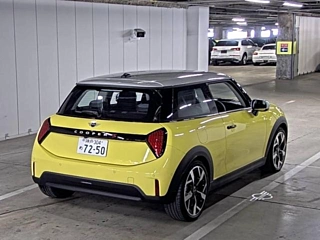 BMW MINI 2024