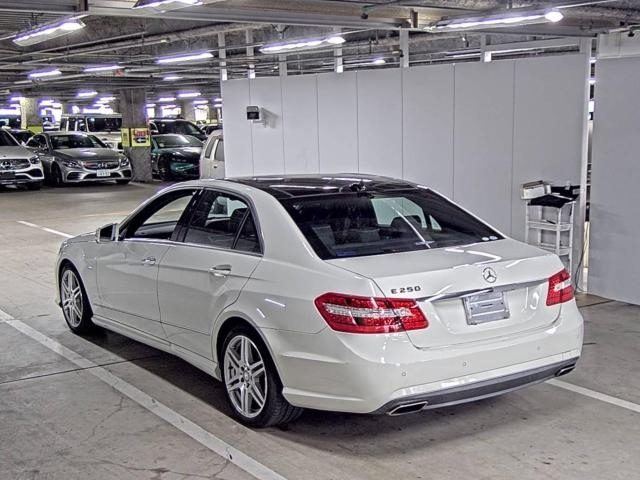 MERCEDES BENZ E CLASS 2012