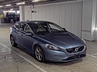 VOLVO V40 2014