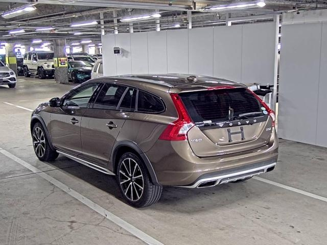 VOLVO V60 2017