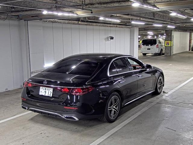 MERCEDES BENZ E CLASS 2024