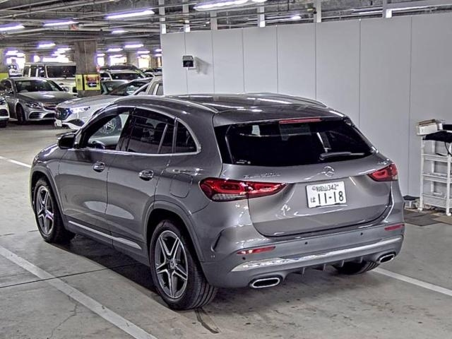 MERCEDES BENZ GLA CLASS 2022