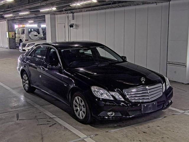MERCEDES BENZ E CLASS 2010