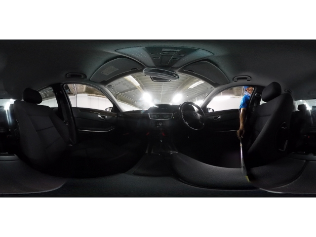 MERCEDES BENZ E CLASS 2010