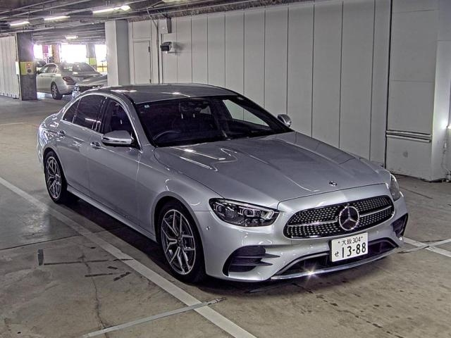 MERCEDES BENZ E CLASS 2022