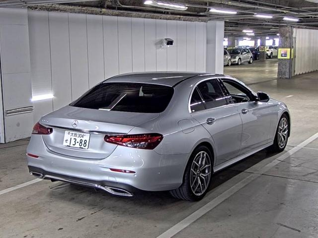 MERCEDES BENZ E CLASS 2022